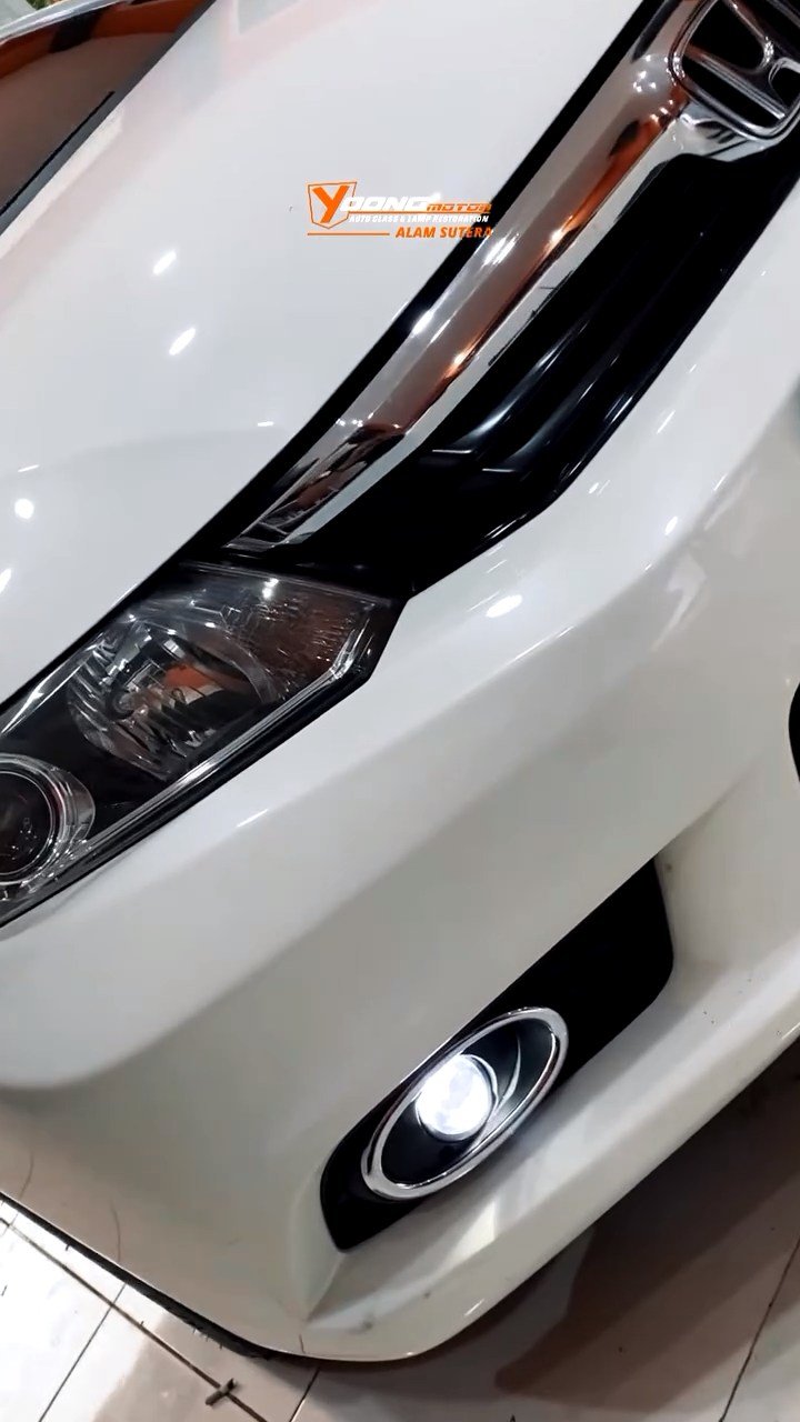 Civic FB Tampil Lebih Modern 