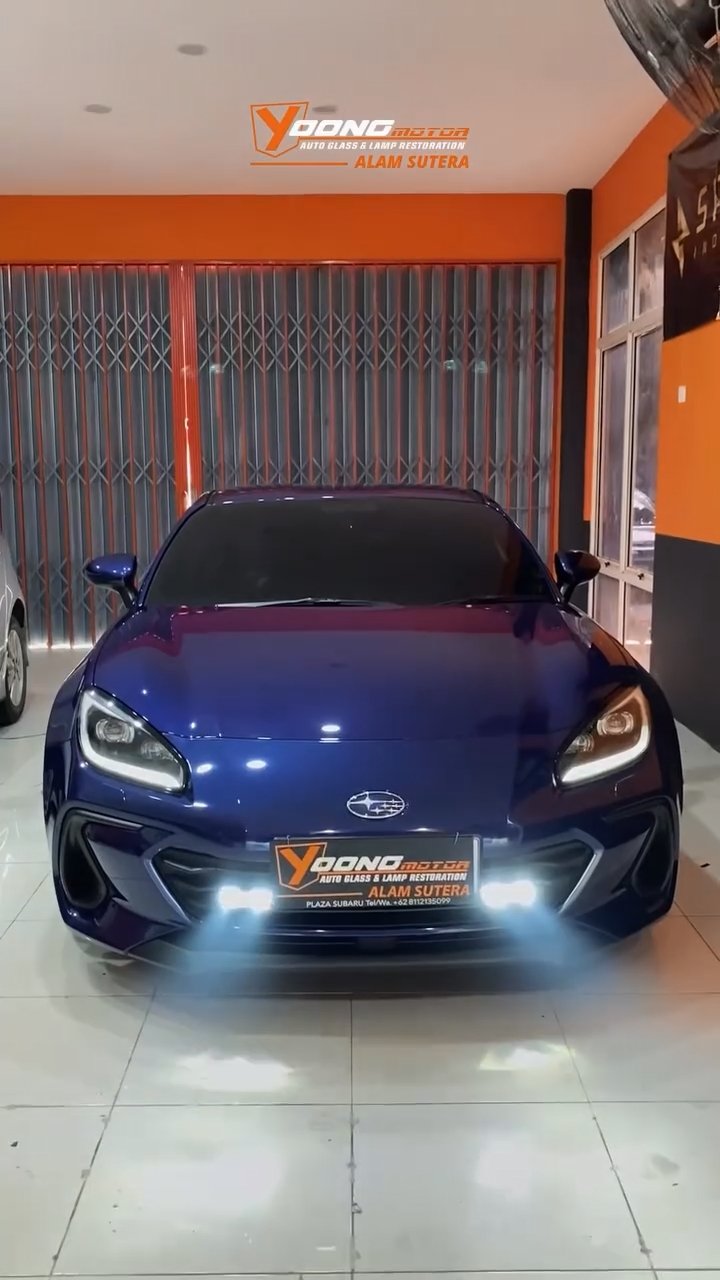 Mobil Kencang, Lampu Terang