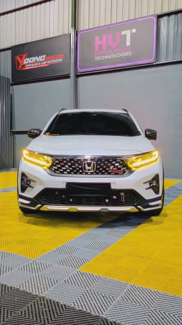 Wr-V Diamond Cut: The Rare Lemon Glow