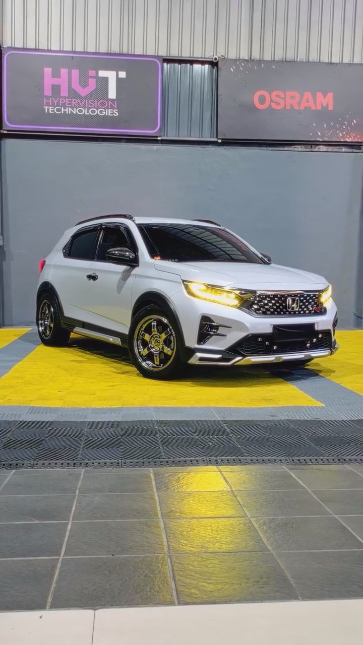 Wr-V Diamond Cut: The Rare Lemon Glow