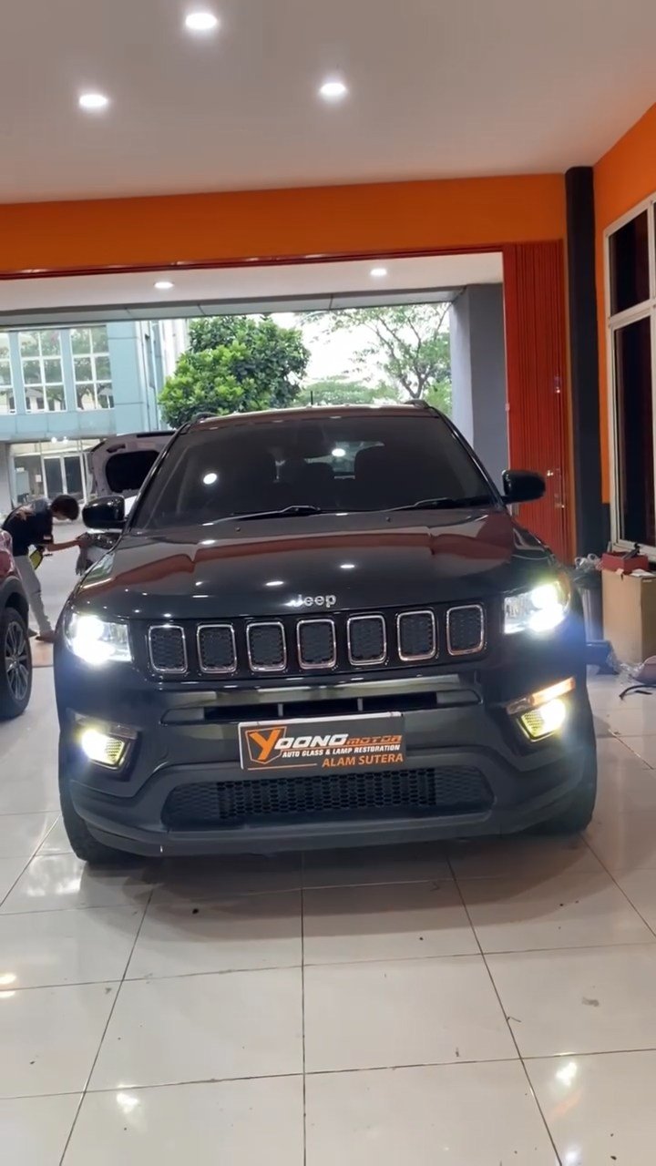 Jeep Compass Terang Maksimal
