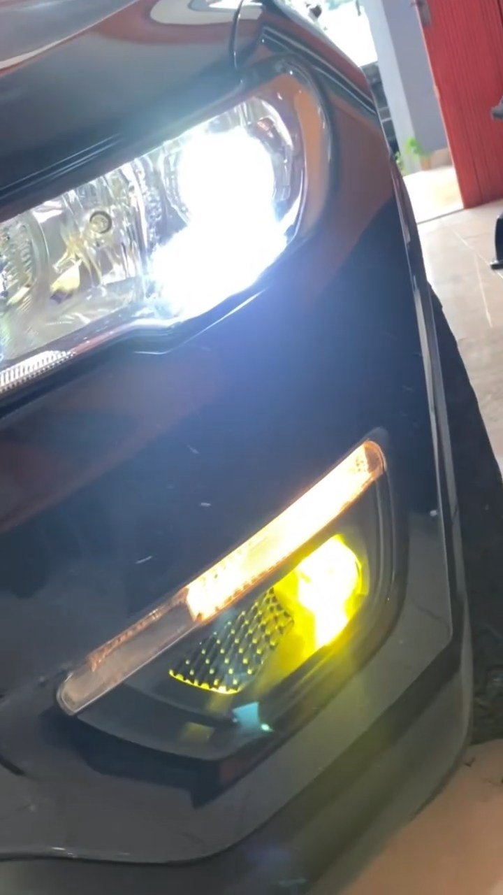 Jeep Compass Terang Maksimal