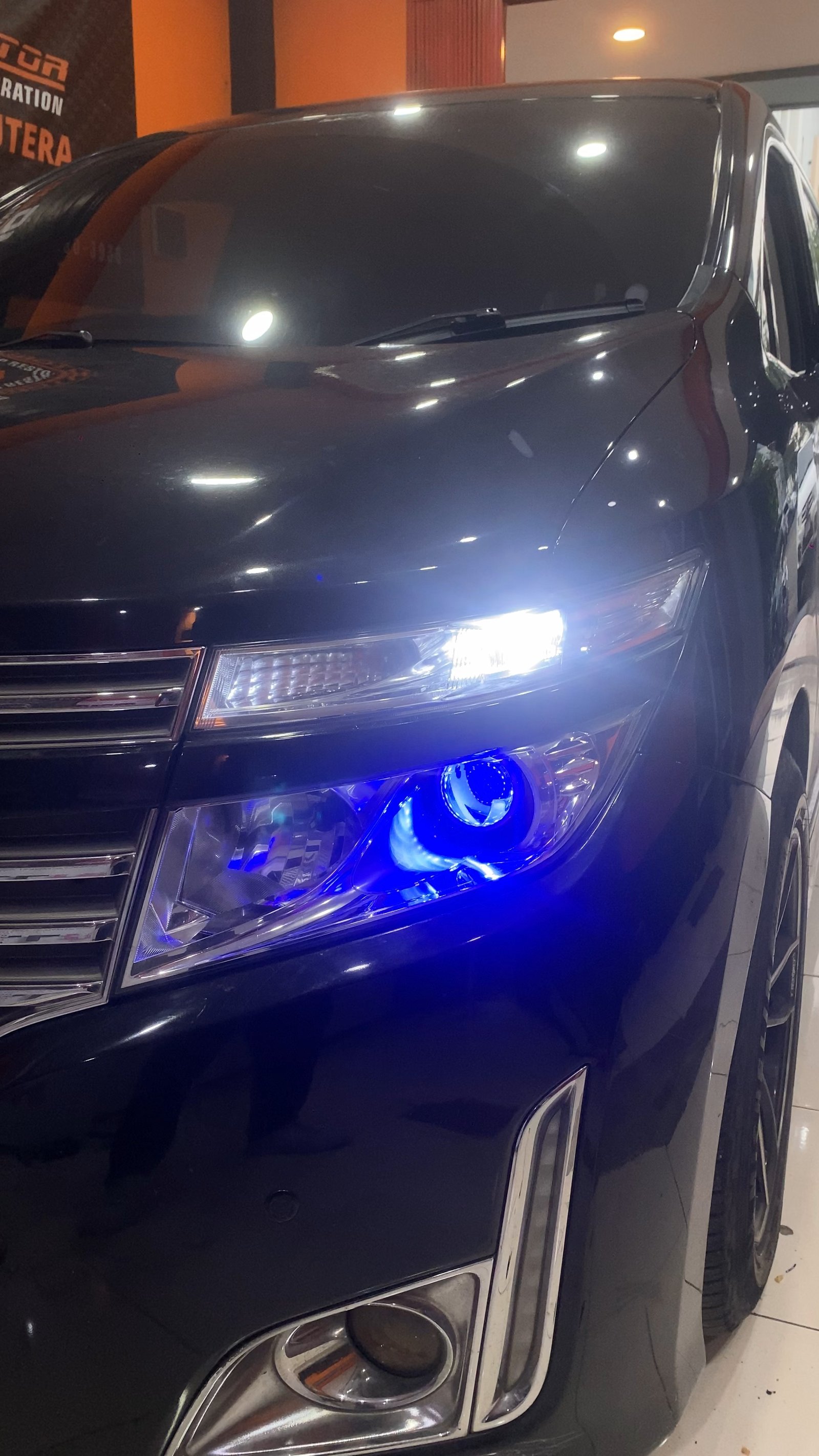 Elgrand Tampil Makin Prestisius