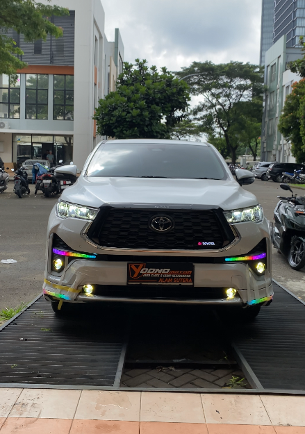 RGB di Toyota Zenix