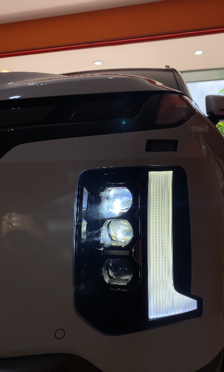 Projector Upgrade di Hyundai Palisade