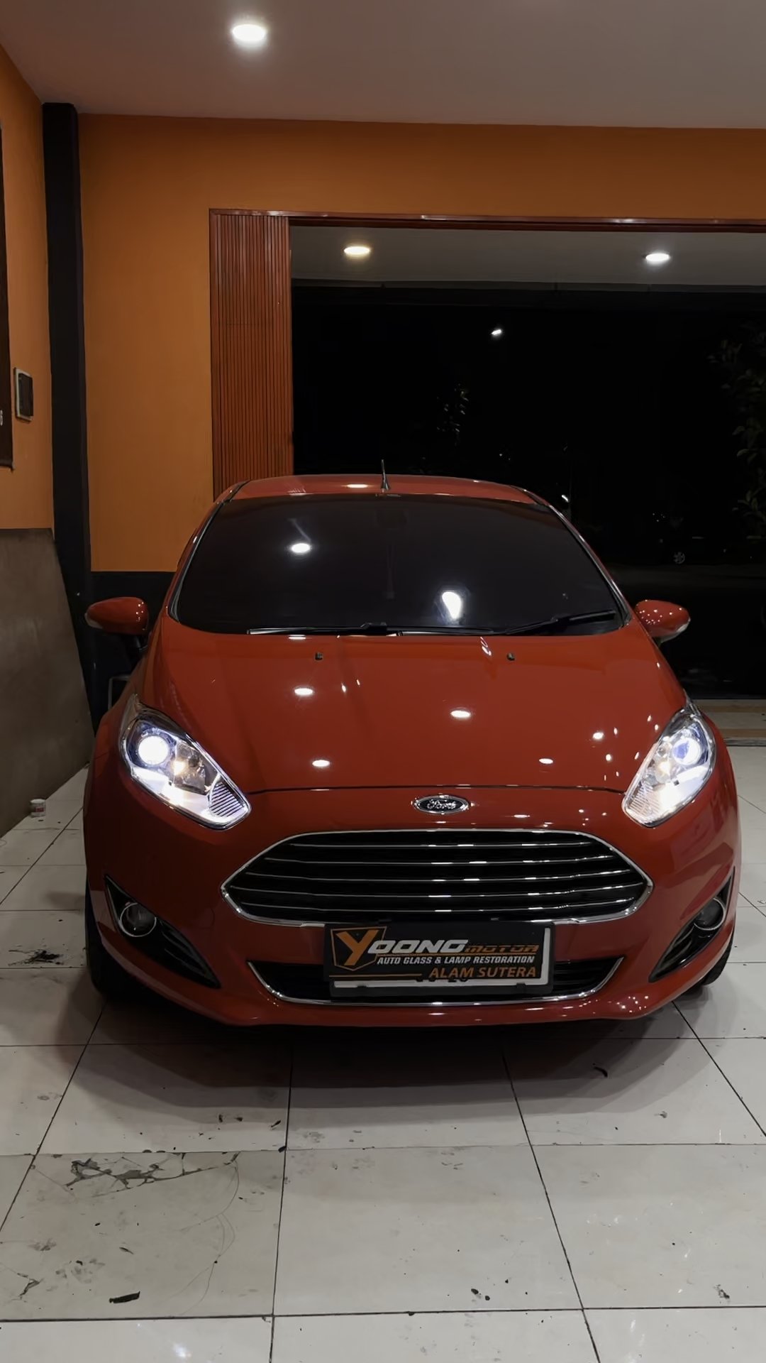 Mobil Kecil, Lampu Galak