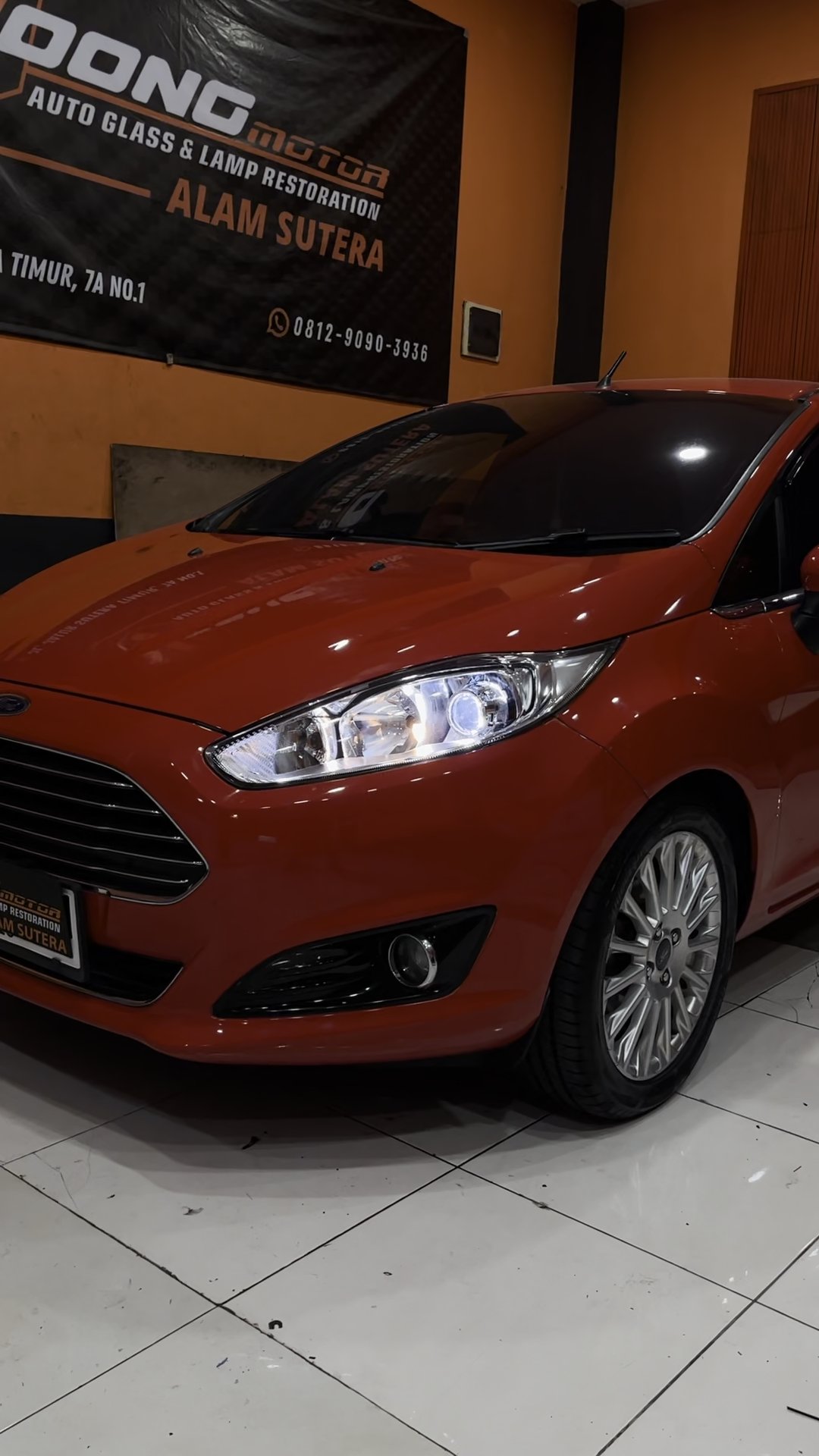 Mobil Kecil, Lampu Galak